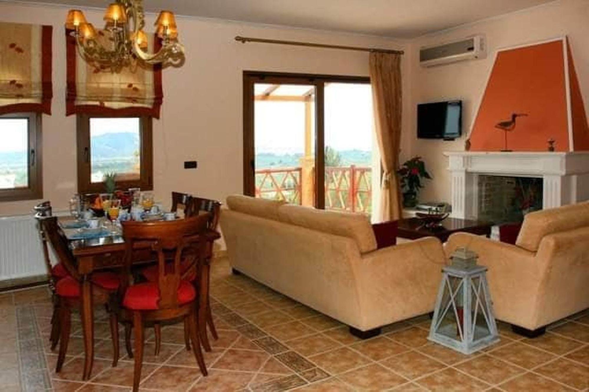 Villa Clairy Mouzákion Exterior foto